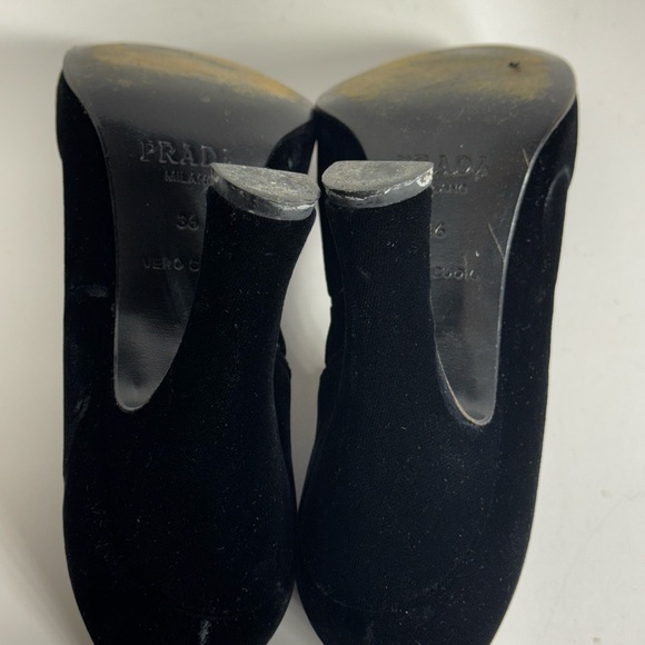 Prada Mary Jane Crushed Velvet Heels Women’s Size 38 - Picture 8 of 15